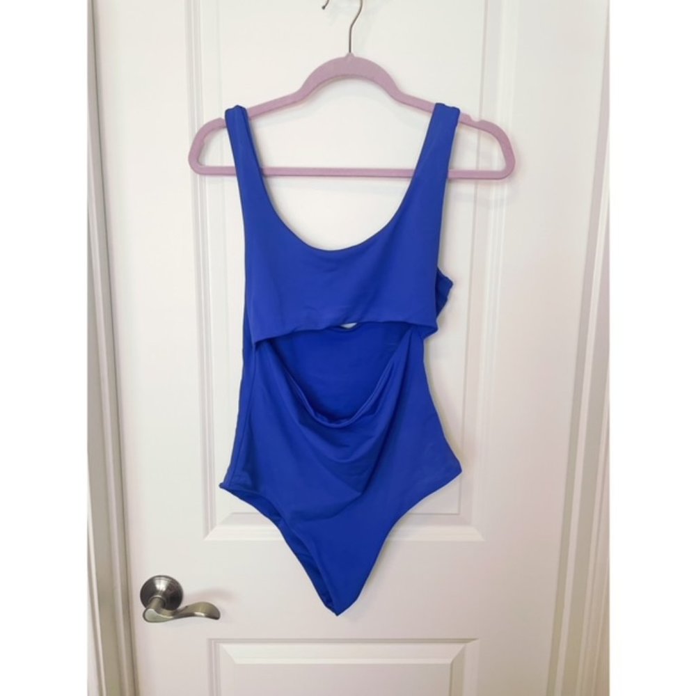 Lulu's - Cut Out‎ One Piece Swimsuit